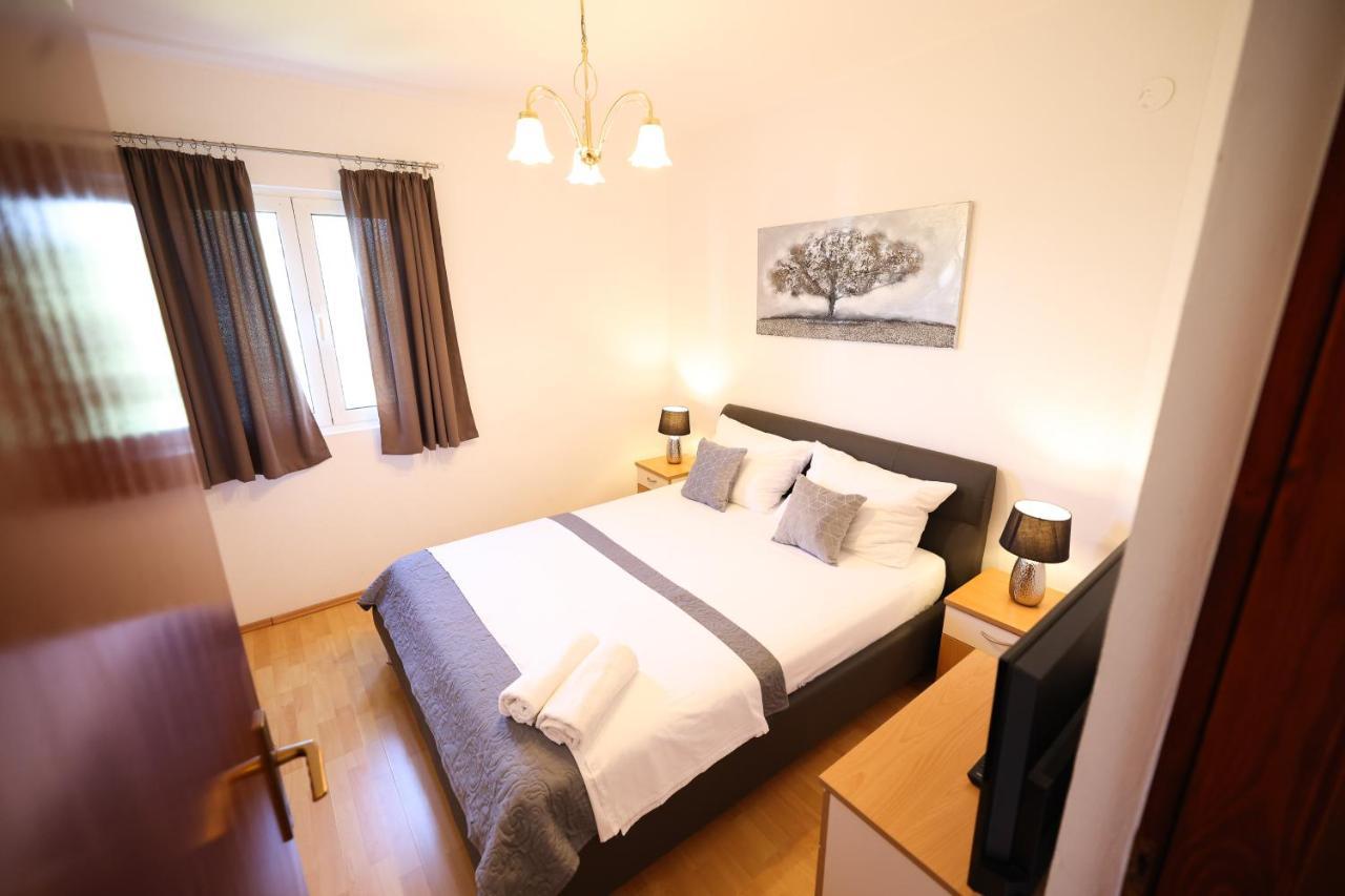 Apartments Lisica Bibinje Ngoại thất bức ảnh