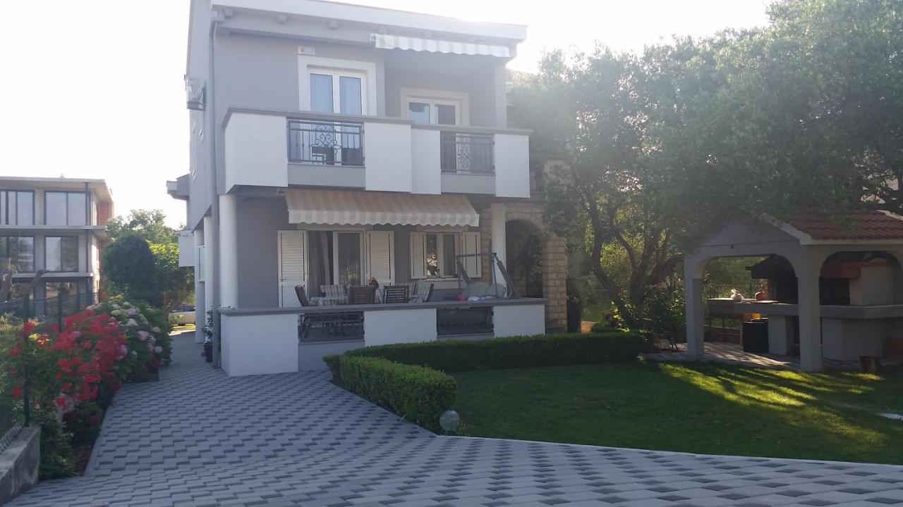 Apartments Lisica Bibinje Ngoại thất bức ảnh